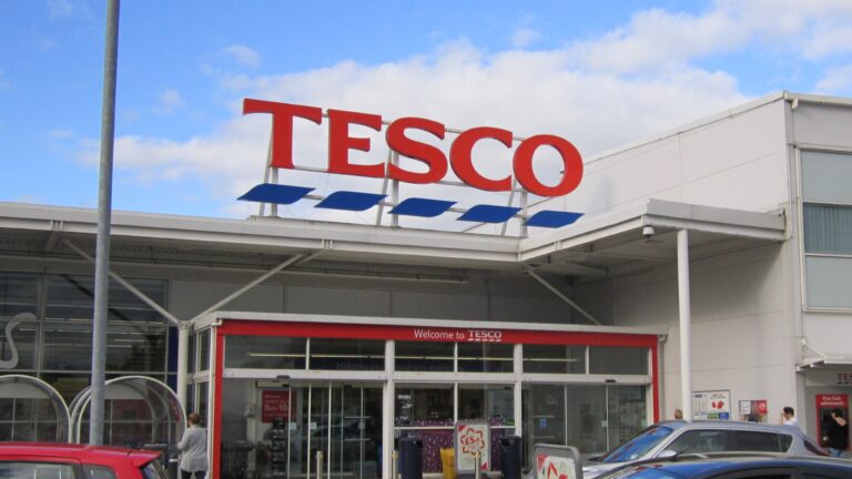 tesco swindon